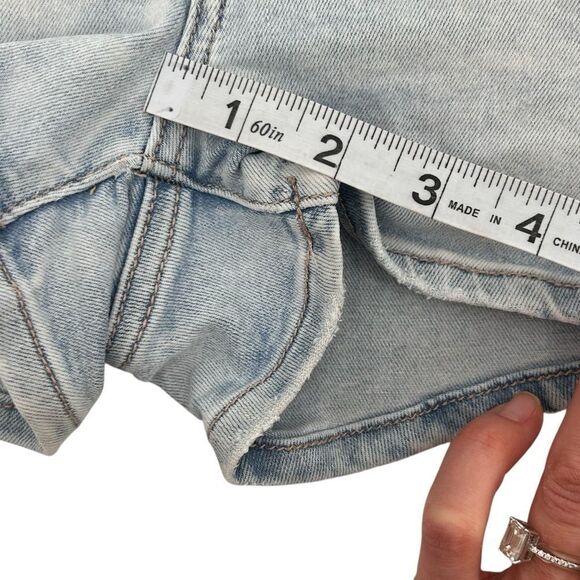 American Eagle light wash distressed high rise shortie denim shorts size 0 - Picture 4 of 7